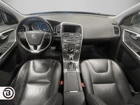 begagnad Volvo XC60 D4 AWD Summum Panorama GPS BLIS VOC 190hk Se Spec
