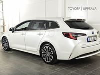 begagnad Toyota Corolla Kombi 1.8 Elhybrid Executive M-värmare