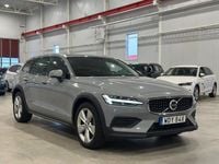 Begagnad Volvo V60 CC 197 HK (144 kW) 2023 Grå Kombi