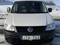 Begagnad VW Caddy 75 HK (55 kW) 2009 Vit Minibuss