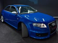 begagnad Audi RS4 Sedan 4.2 V8 Sportavgas Taklucka Skalstolar Bose