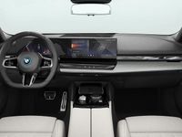 Begagnad BMW 530 M Sport 299 HK (219 kW) 2025 Svart Kombi