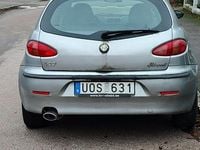 Begagnad Alfa Romeo 147 150 HK (110 kW) 2004 Växellådan har fastnat på fyran Halvkombi