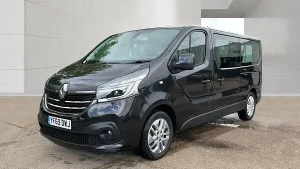 Used Renault Trafic 2019 Black MPV