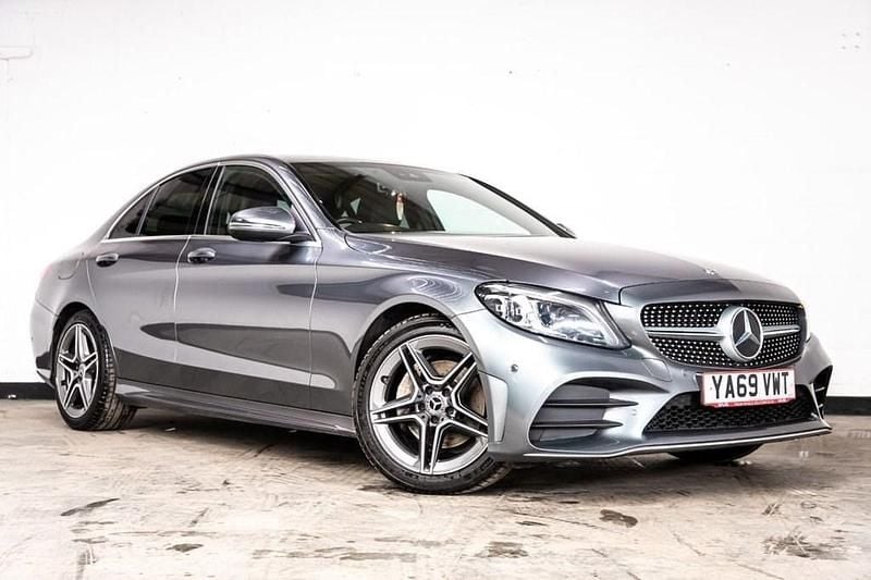 Begagnad Mercedes C220 AMG Line Premium 2020 Grå Sedan