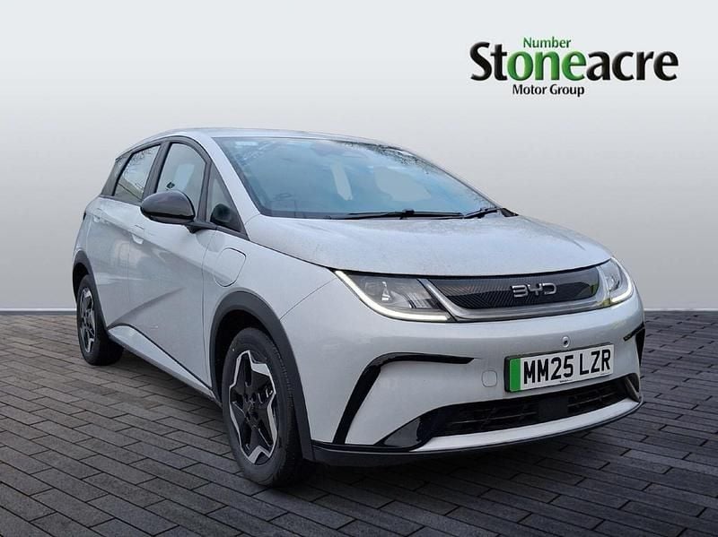 White New 2025 BYD Dolphin Active Hatchback | £16,495 (Super price) - Image 1/4