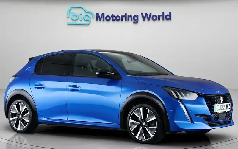 Used Peugeot e-208 GT 100 kW (136 HP) 2022 Hatchback