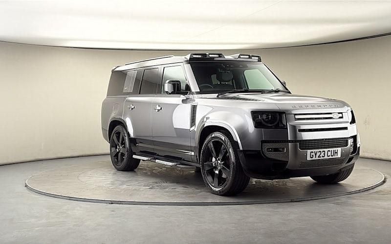 Usado Land Rover Defender HSE Dynamic 300 HP (220 kW) 2023 SUV