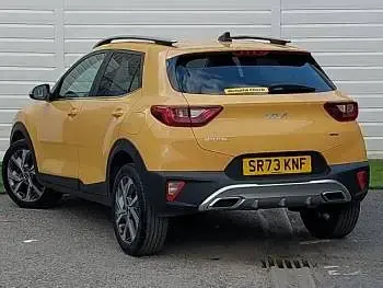 Used Kia Stonic GT-Line S 118 HP (86 kW) 2024 Yellow SUV
