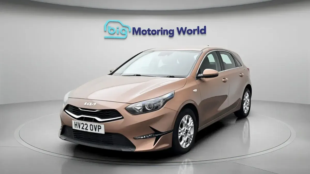 Used Kia Ceed 134 HP (98 kW) 2022 Bronze Hatchback