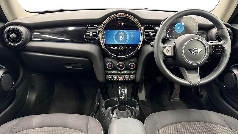 Usado Mini Cooper Classic 134 HP (98 kW) 2023 Azul Citadino