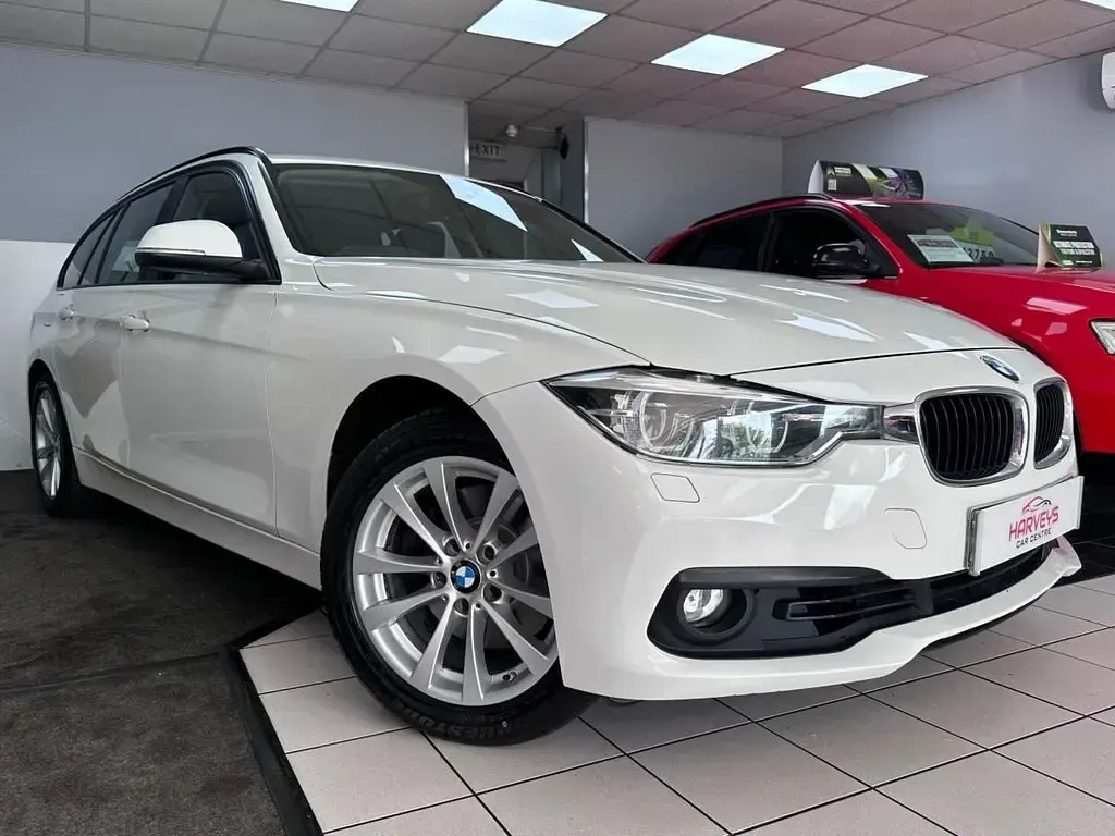 Used BMW 330 Comfort Edition 255 HP (187 kW) 2019 White Estate