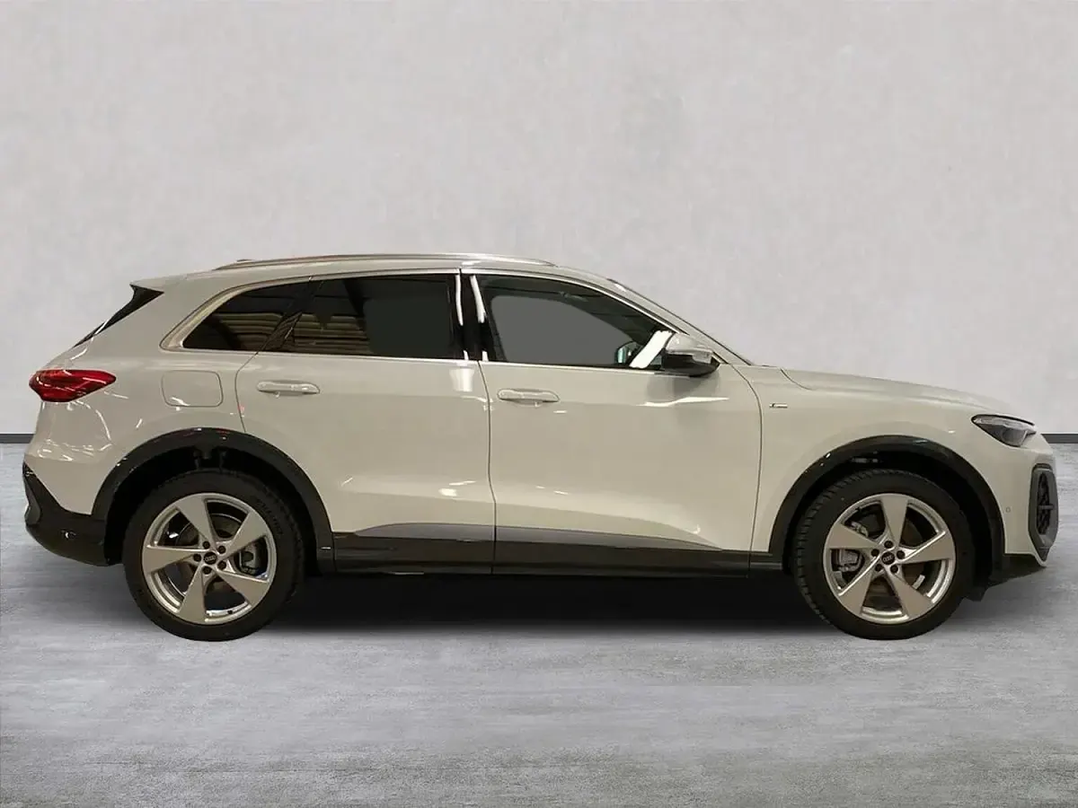 Used Audi Q5 S-Line 204 HP (150 kW) 2025 White SUV