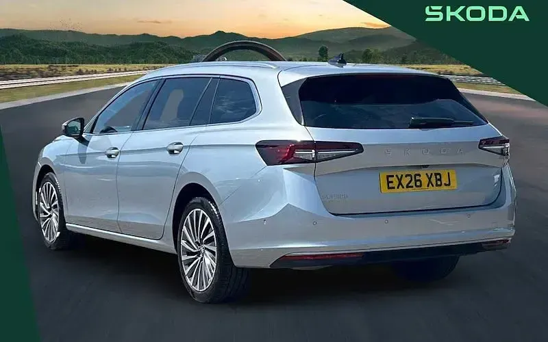 Used Skoda Superb LAURIN & KLEMENT 204 HP (150 kW) 2026 Pebble silver metallic Estate