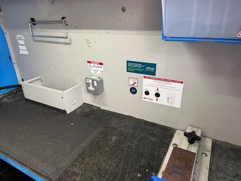 Used Ford Transit 130 HP (95 kW) 2018 White Van