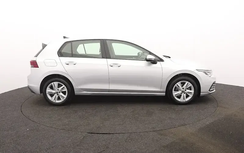 Used VW Golf VIII Life 110 HP (80 kW) 2024 Hatchback