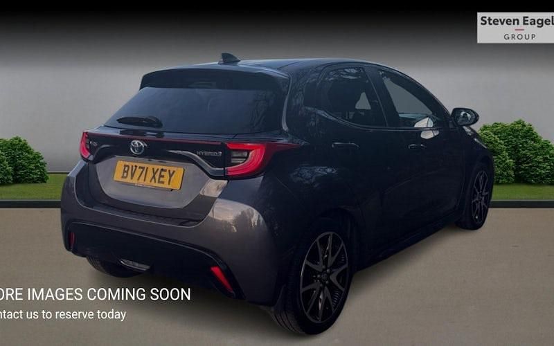 Used Toyota Yaris Hybrid 116 HP (85 kW) 2021 Hatchback