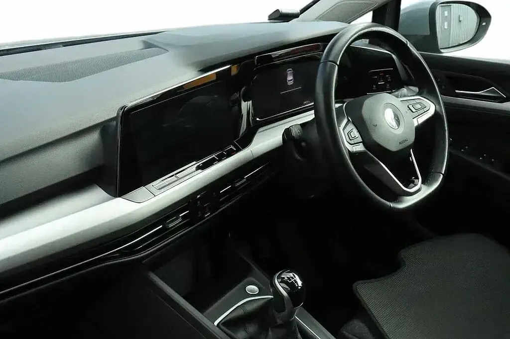 Used VW Golf VIII 110 HP (80 kW) 2022