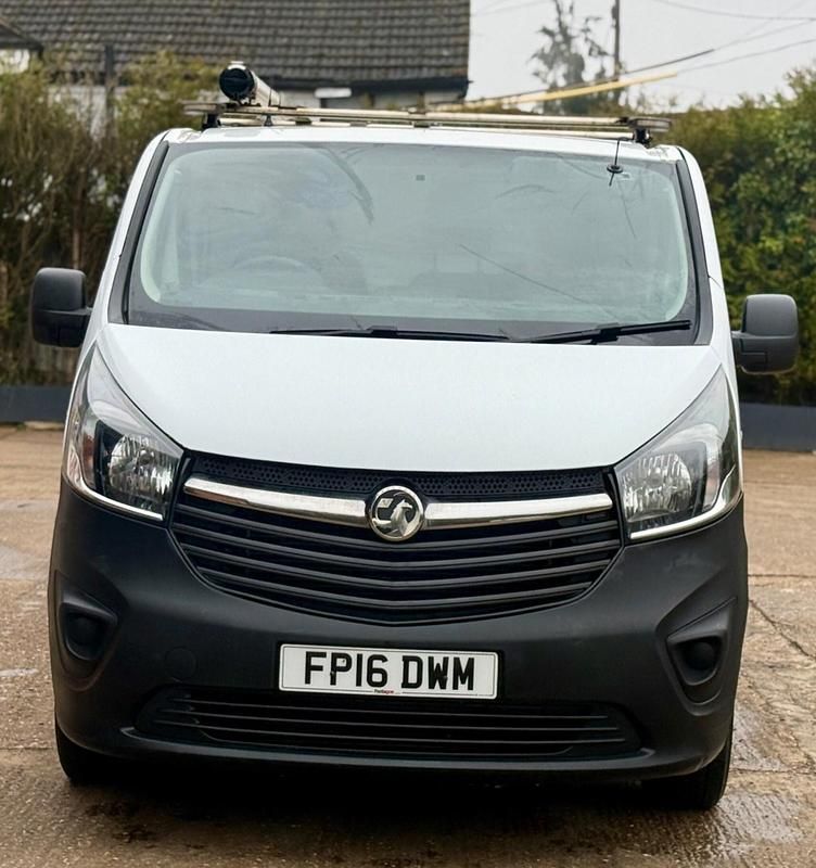 Used Vauxhall Vivaro S 2016 White