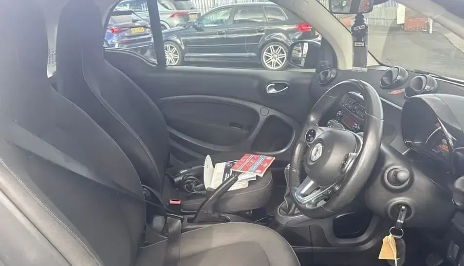 Usado Smart ForTwo Coupé Passion 71 HP (52 kW) 2018 Branco Coupé
