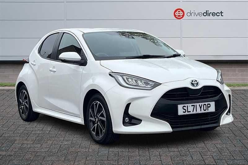 Used Toyota Yaris Hybrid Design 2021 White Hatchback