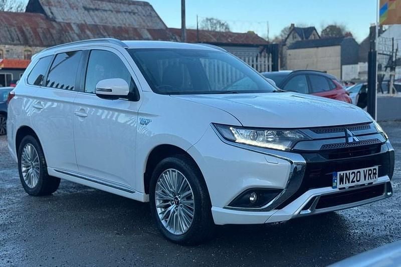 Used 2020 Mitsubishi Outlander P-HEV | £16,299 (Fair price) - Image 1/1