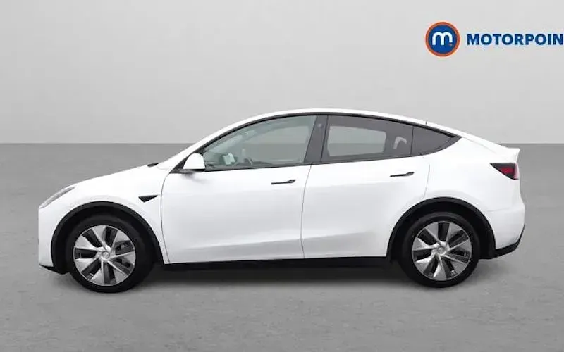 Used Tesla Model Y Long Range AWD 286 kW (389 HP) 2025 SUV