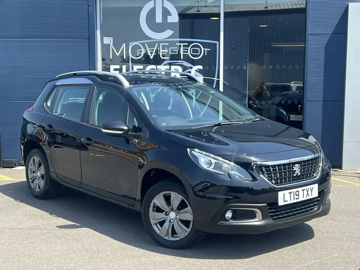 Used Peugeot 2008 Active 81 HP (59 kW) 2019 Black SUV