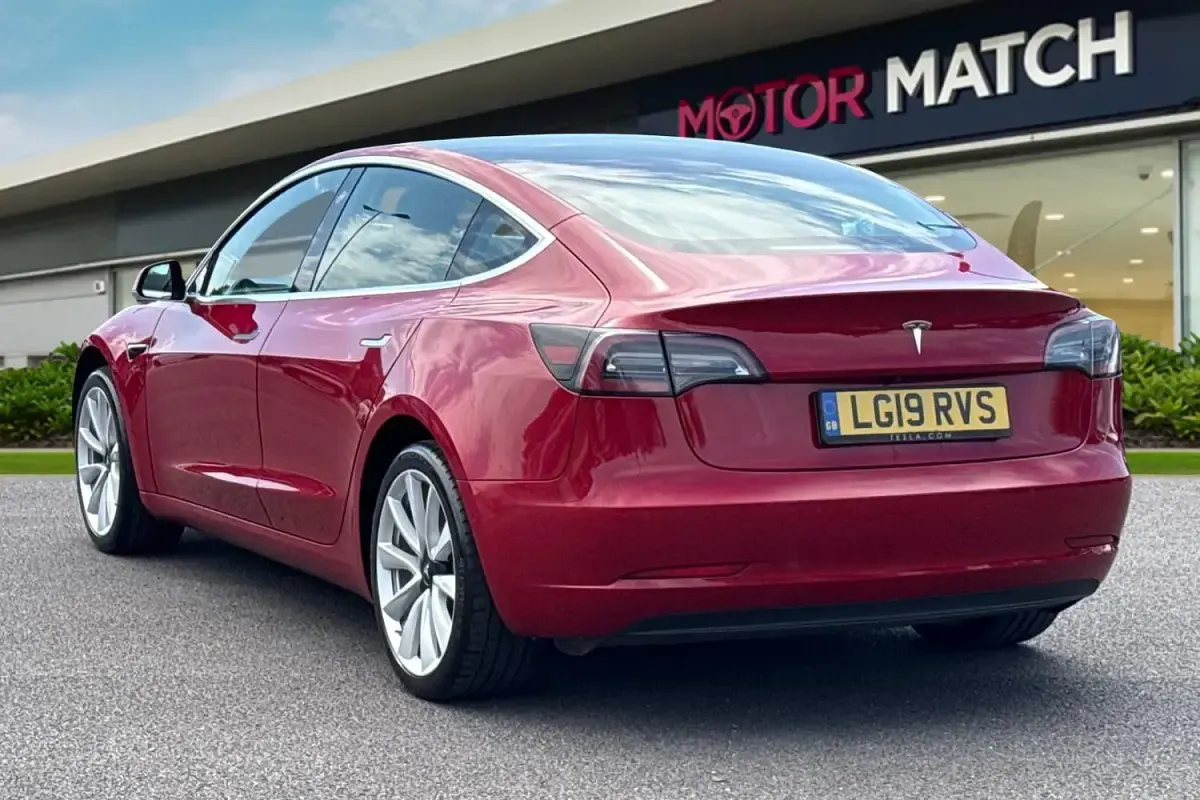 Used Tesla Model 3 Standard Range 52 kW (72 HP) 2019 Red Sedan
