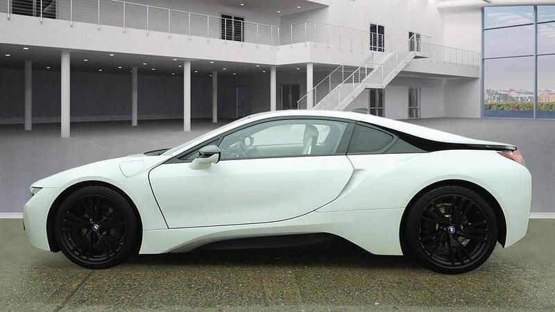 Used BMW i8 2018 White Coupe