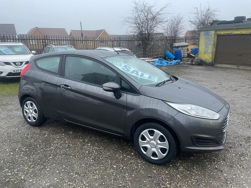 Used Ford Fiesta Style 82 HP (60 kW) 2015 Grey Hatchback