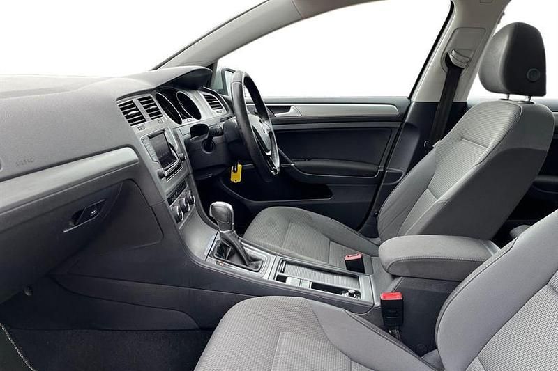 Used VW Golf VII SE 122 HP (89 kW) 2014 Unknown Estate