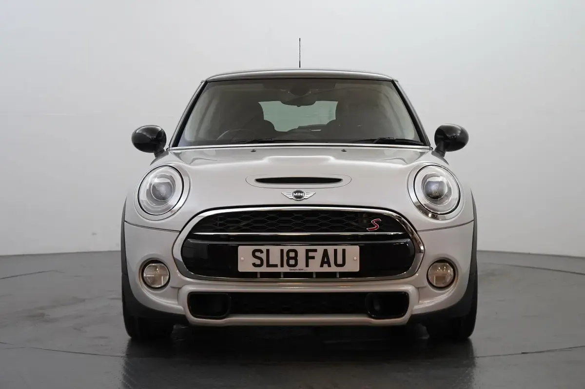 Used Mini Cooper S Hatch 189 HP (139 kW) 2018 Silver Hatchback