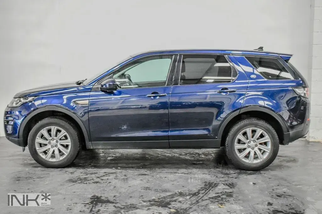 Used Land Rover Discovery Sport SE 180 HP (132 kW) 2016 Blue SUV