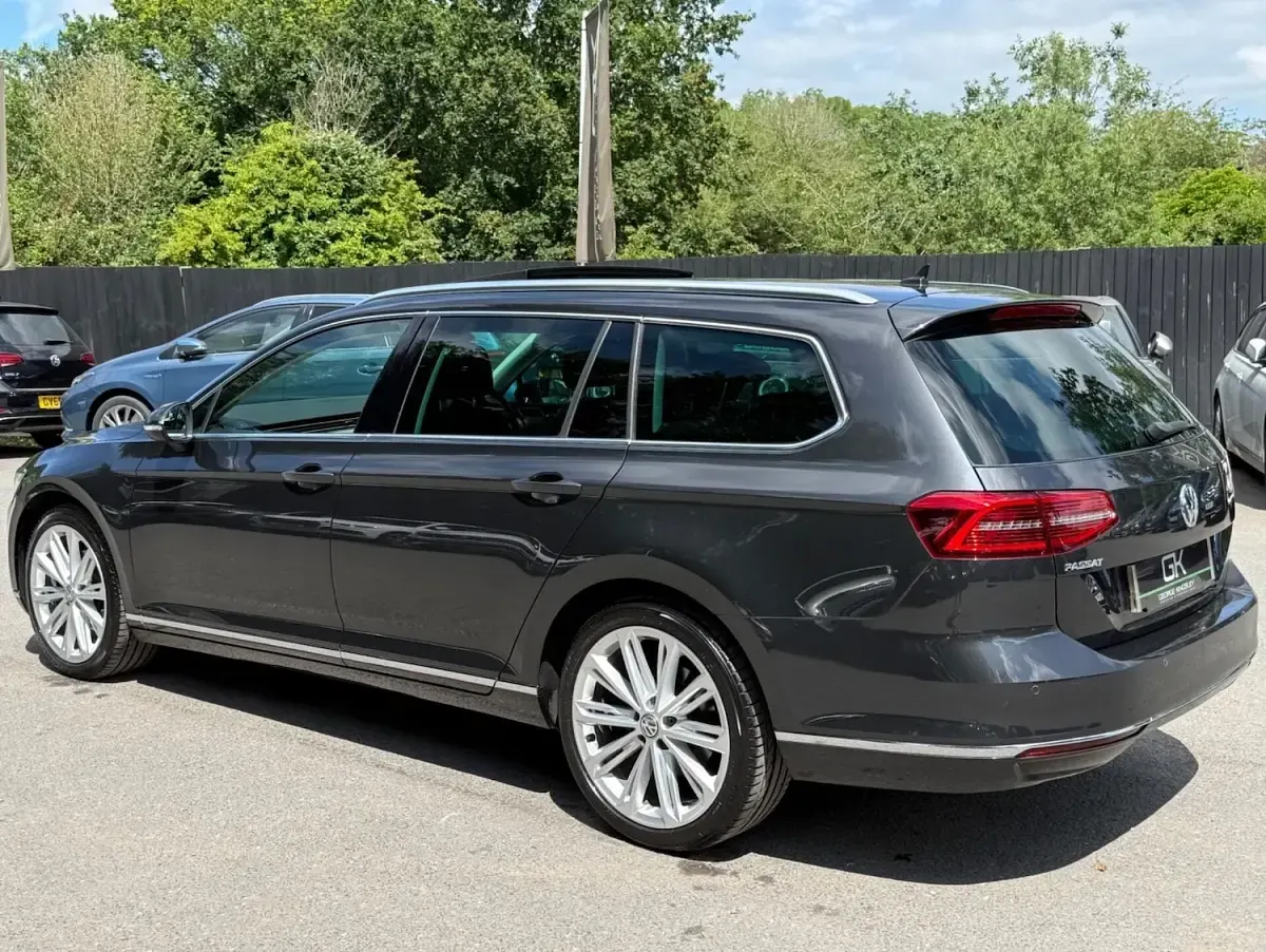 Used VW Passat GT 150 HP (110 kW) 2019 Grey Estate
