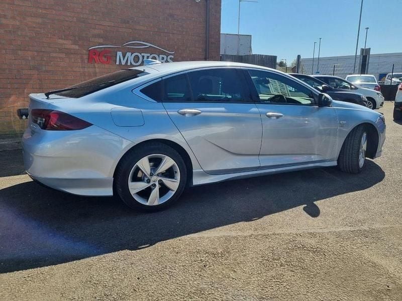 Used Vauxhall Insignia SRi 168 HP (123 kW) 2017 Silver Hatchback