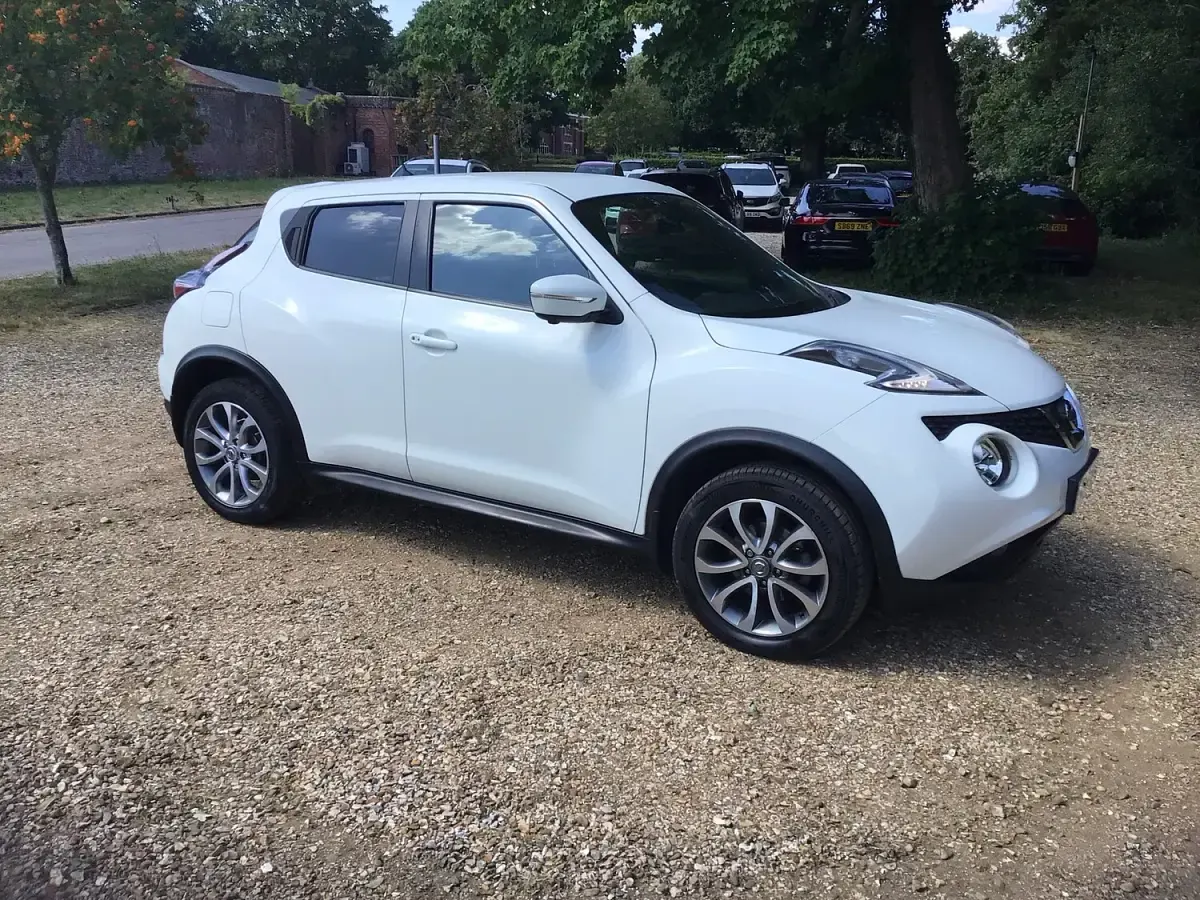 Used Nissan Juke Tekna 110 HP (80 kW) 2017 White SUV