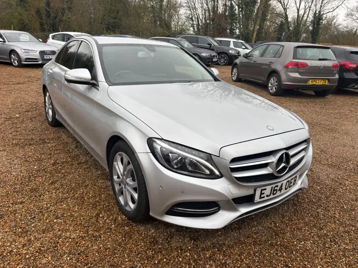 Używany Mercedes C220 170 KM (125 kW) 2014 Srebrny Sedan/Limuzyna