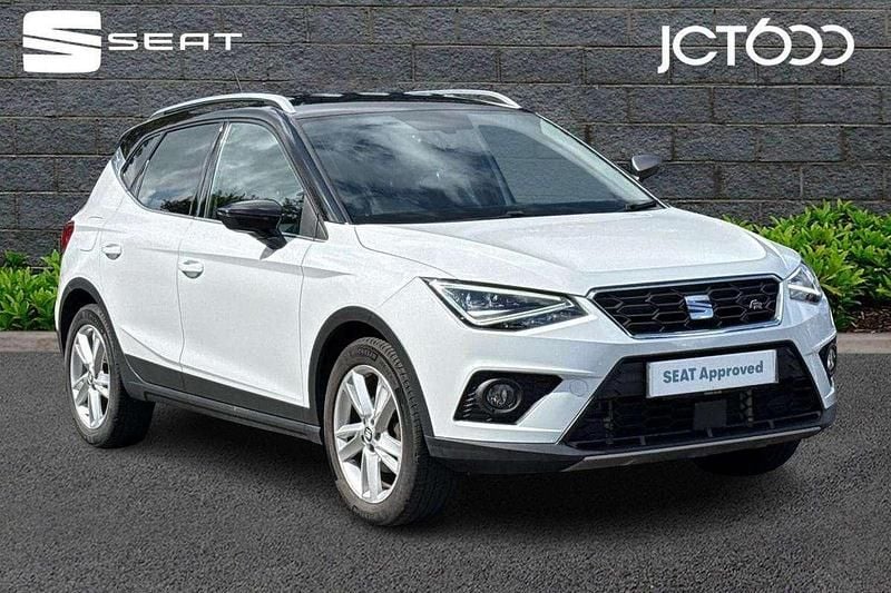White Used 2021 Seat Arona FR SUV | £15,732 (Fair price) - Image 1/4