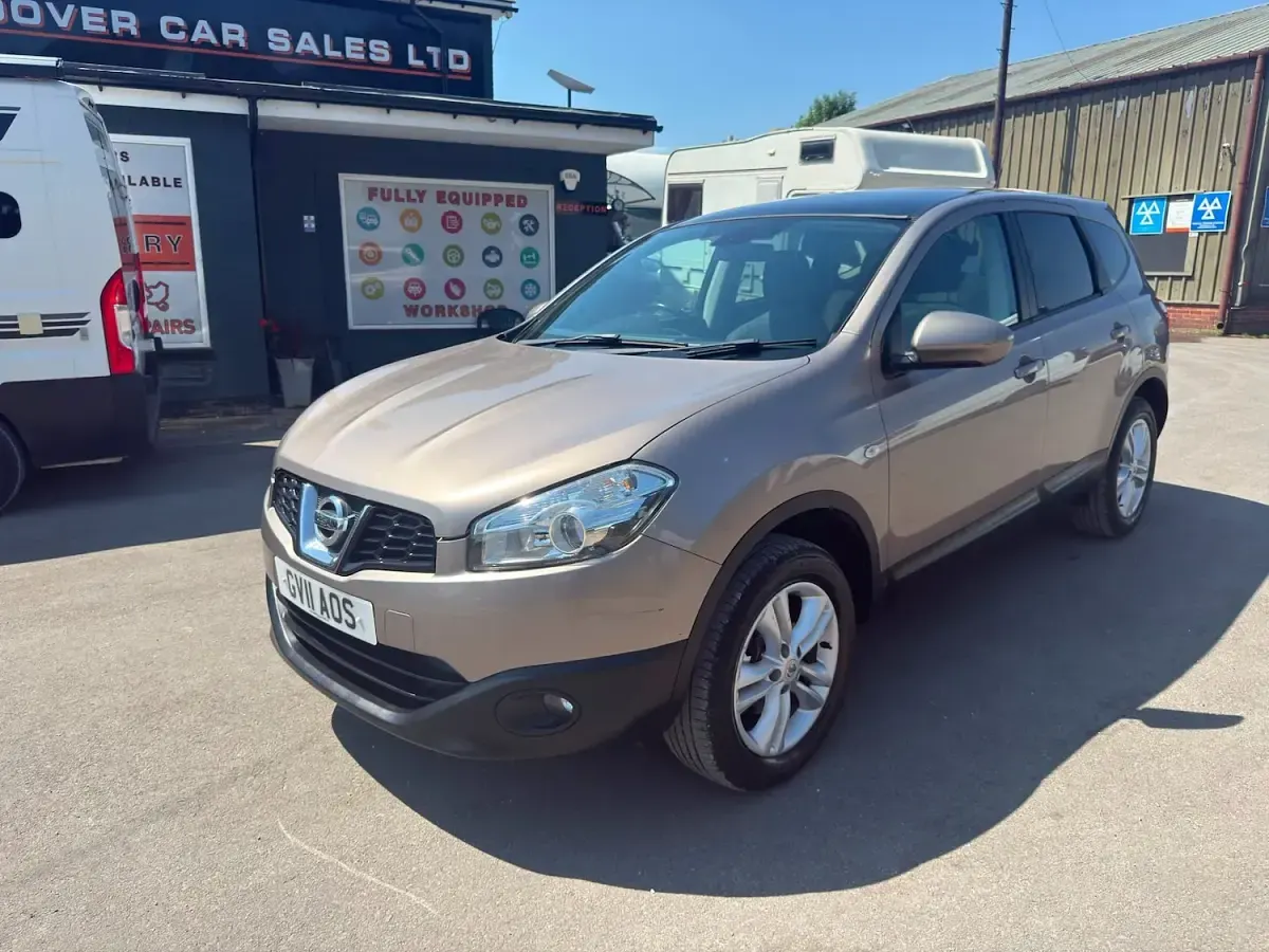 Used Nissan Qashqai +2 Acenta 2011 Beige SUV