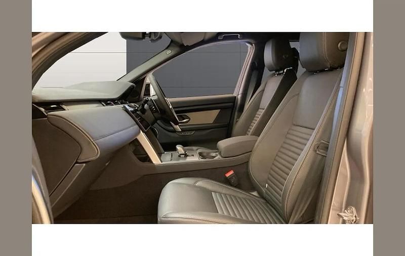 New Land Rover Discovery Sport SE Dynamic 265 HP (194 kW) 2025 Other SUV