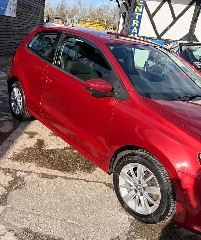 Used VW Polo SE 2015 Red Hatchback