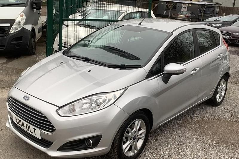 Used Ford Fiesta Zetec 82 HP (60 kW) 2014 Silver Hatchback