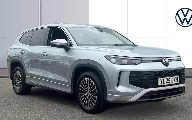 Used 2025 VW Tayron Match SUV | £35,614 (Super price) - Image 1/4