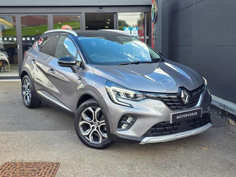 Oyster grey Used 2023 Renault Captur Techno SUV | £15,995 (Fair price) - Image 1/4