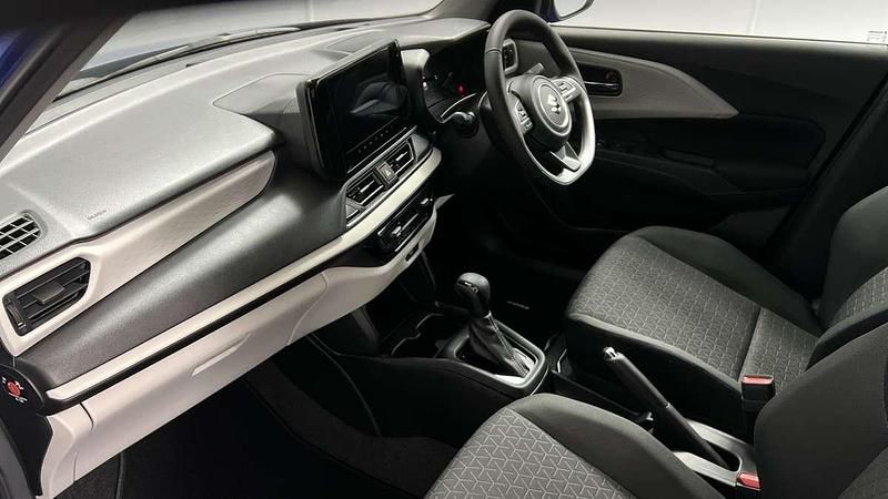 New Suzuki Swift 82 HP (60 kW) 2025 Blue Hatchback