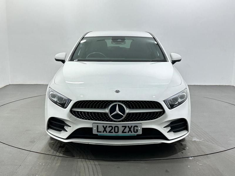 Used Mercedes A180 Executive 136 HP (100 kW) 2020 White Hatchback