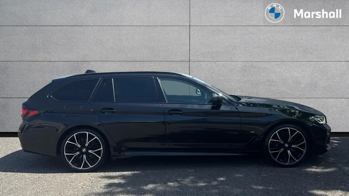 Used BMW 520 M Sport 190 HP (139 kW) 2023 Black Estate