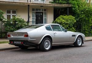 Used Aston Martin V8 Vantage 438 HP (322 kW) 1987 Silver Coupe