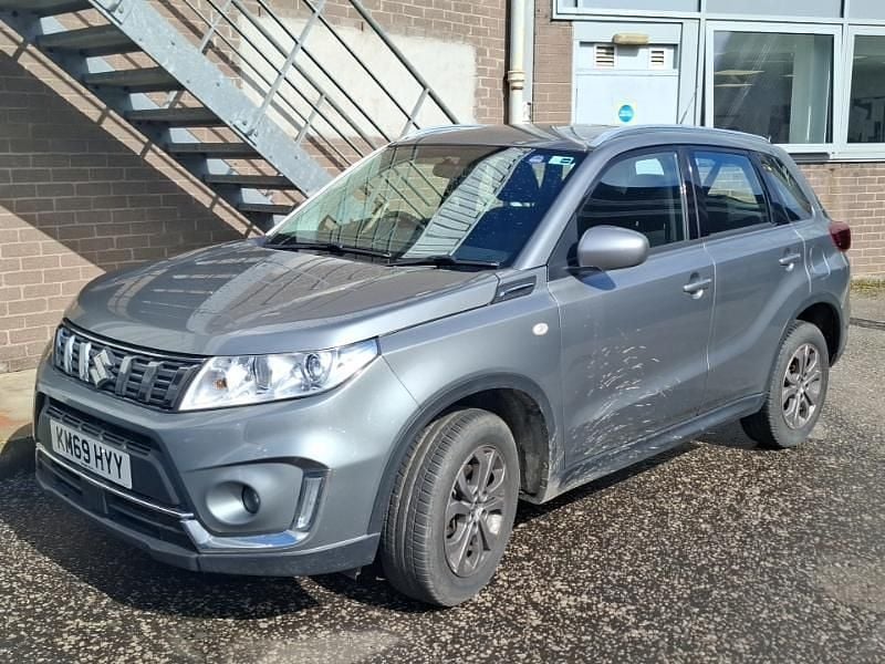Second-hand Suzuki Vitara SZ4 111 CP (81 kW) 2019 Gri SUV